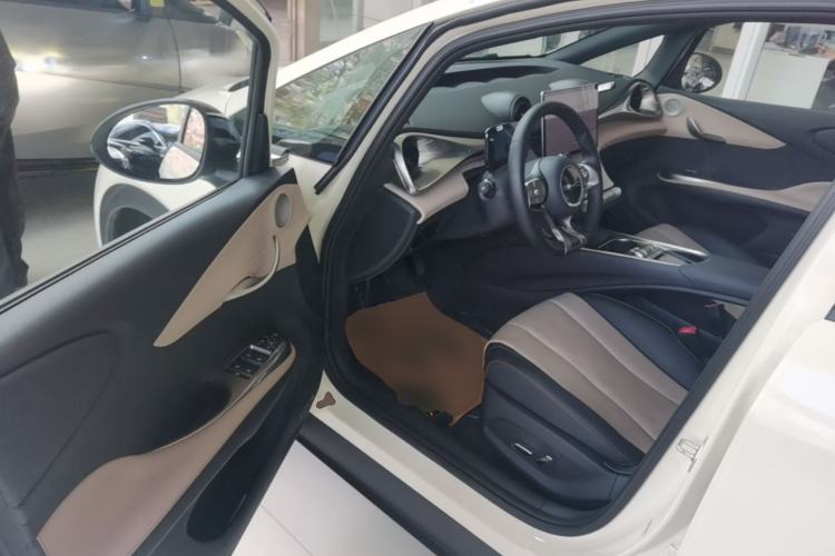 Used BYD Dolphin 2023 420 km Fashion Edition Driver Seat