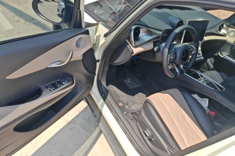 Used BYD Dolphin 2023 420 km Fashion Edition Driver Seat
