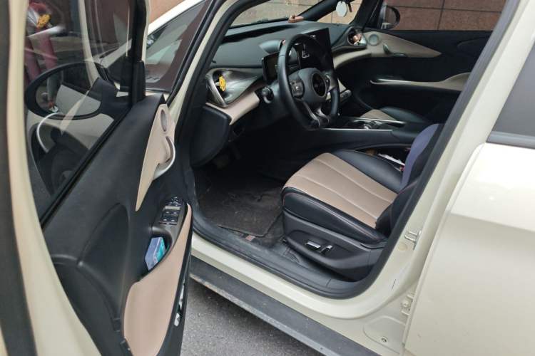 Used BYD Dolphin 2023 420 km Fashion Edition Driver Seat