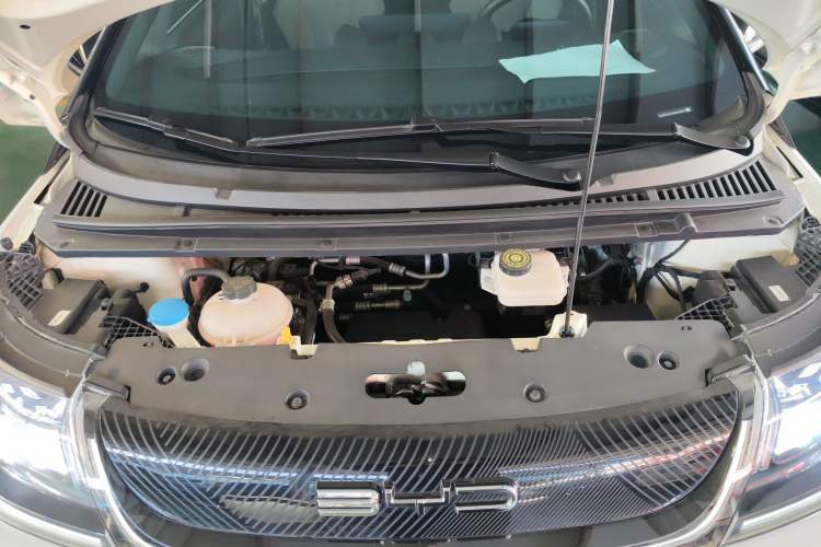 Used BYD Dolphin 2023 420 km Fashion Edition Engine Bay