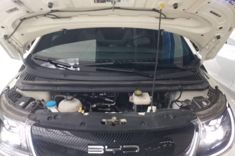 Used BYD Dolphin 2023 420 km Free Version Engine Bay