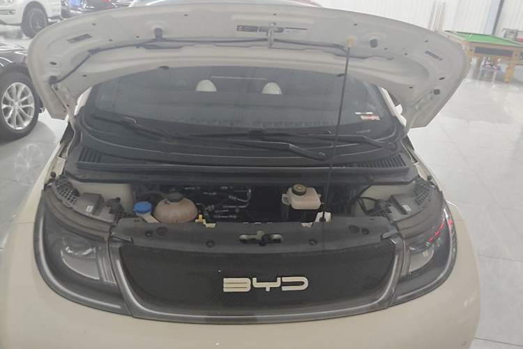 Used BYD Dolphin 2023 420 km Fashion Edition Engine Bay