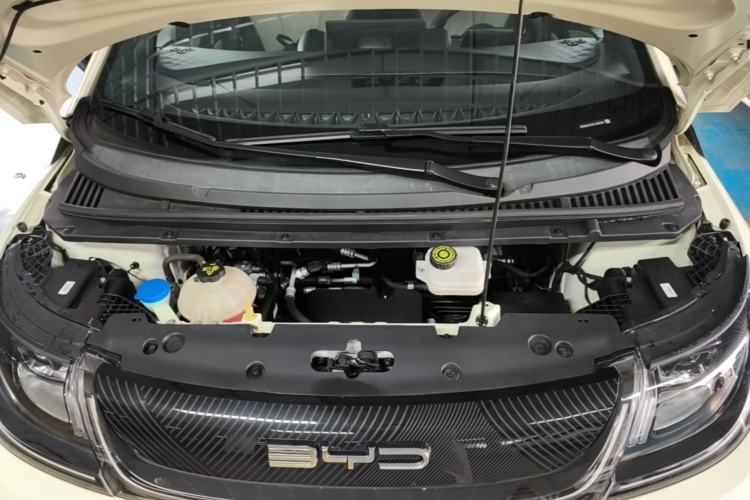 Used BYD Dolphin 2023 420 km Fashion Edition Engine Bay