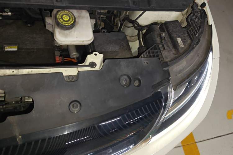 Used BYD Dolphin 2023 420 km Fashion Edition Engine Bay Left