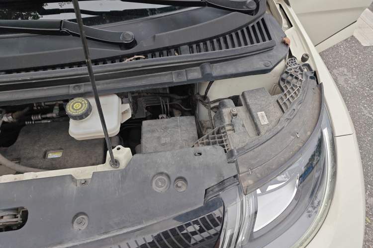Used BYD Dolphin 2023 420 km Fashion Edition Engine Bay Left
