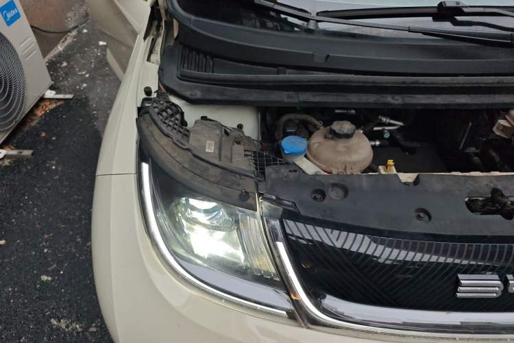 Used BYD Dolphin 2023 420 km Fashion Edition Engine Bay Right