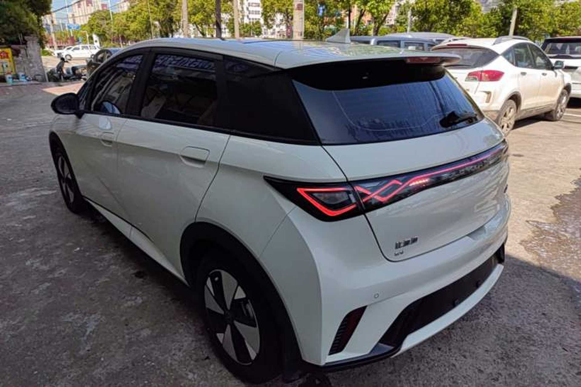 Used BYD Dolphin 2023 420 km Fashion Edition Exterior 2