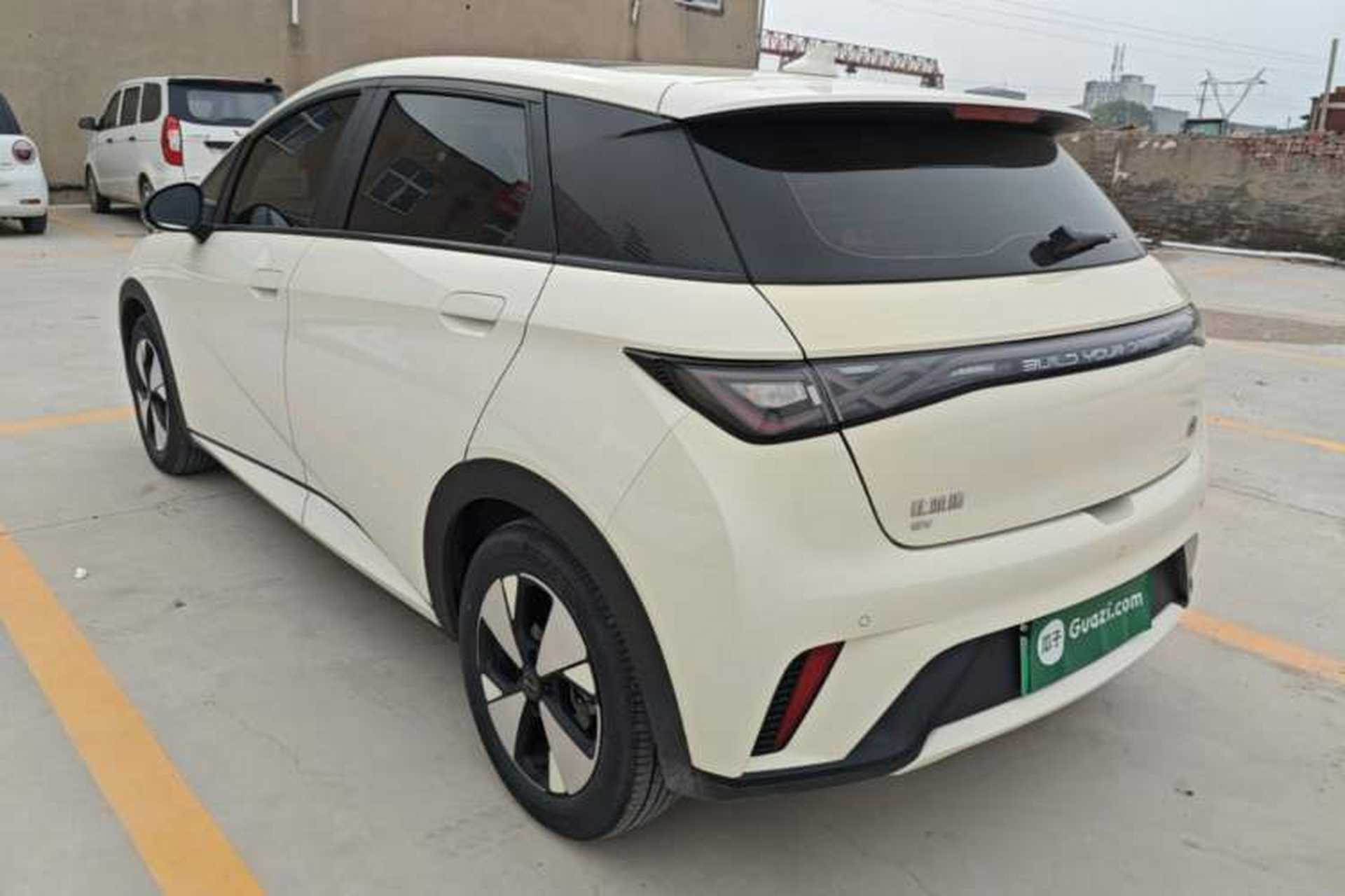 Used BYD Dolphin 2023 420 km Fashion Edition Exterior 2