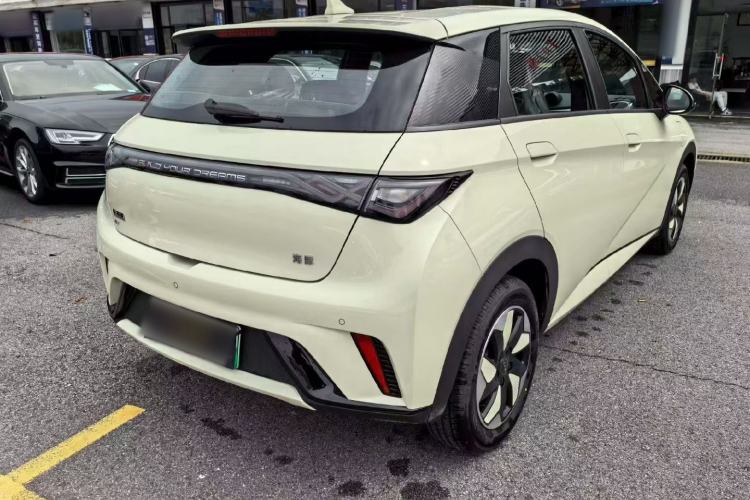 Used BYD Dolphin 2023 420 km Free Version Exterior 3