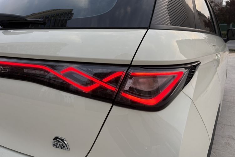 Used BYD Dolphin 2023 420 km Fashion Edition Exterior 3