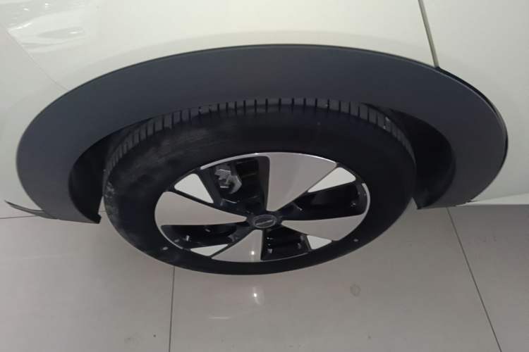 Used BYD Dolphin 2023 420 km Fashion Edition Exterior 5