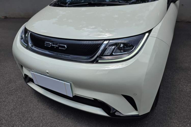 Used BYD Dolphin 2023 420 km Fashion Edition Exterior 7