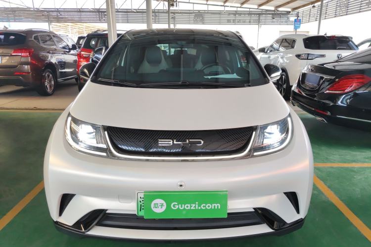 Used BYD Dolphin 2023 420 km Fashion Edition Front