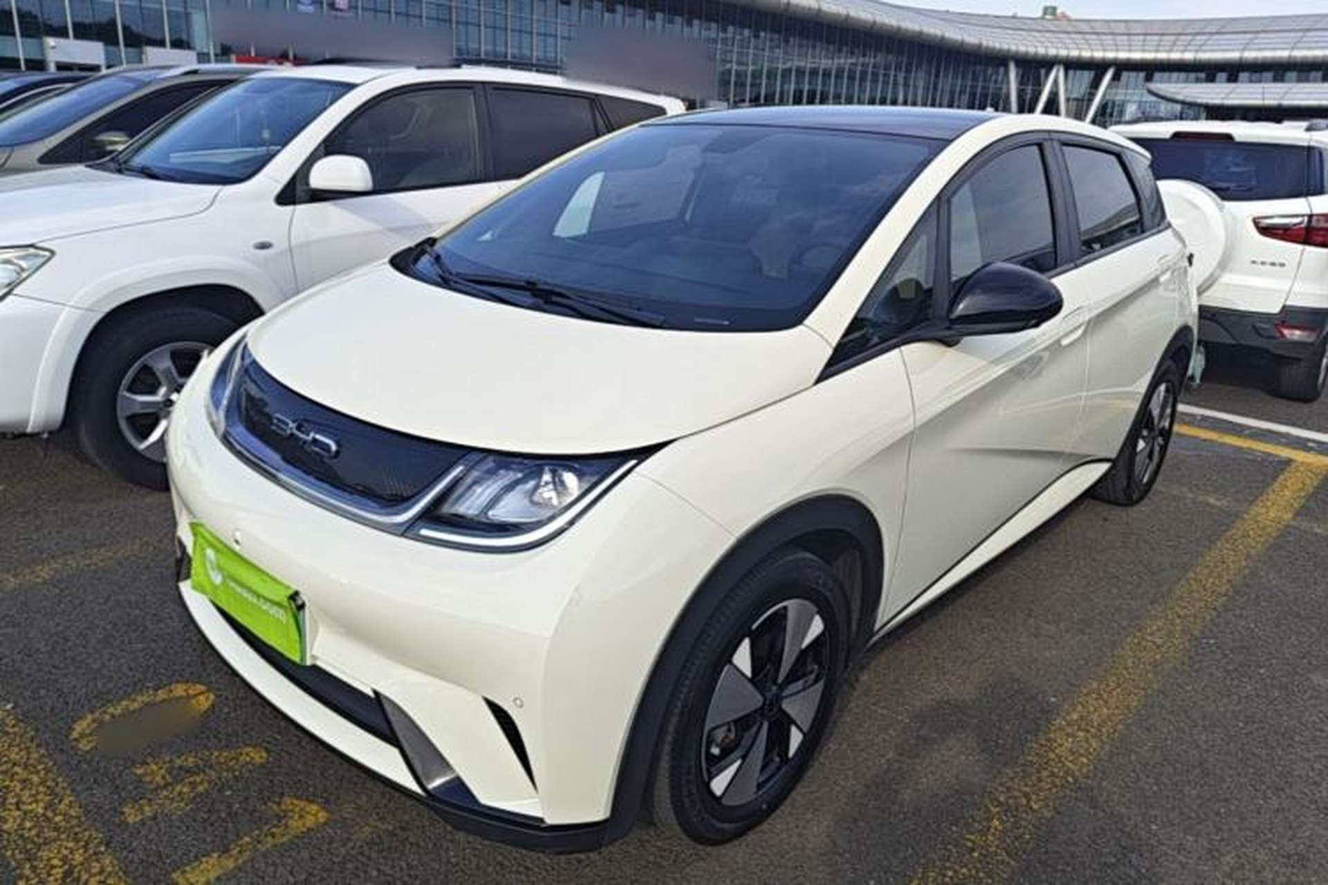 Used BYD Dolphin 2023 420 km Fashion Edition Front Left 45 Deg