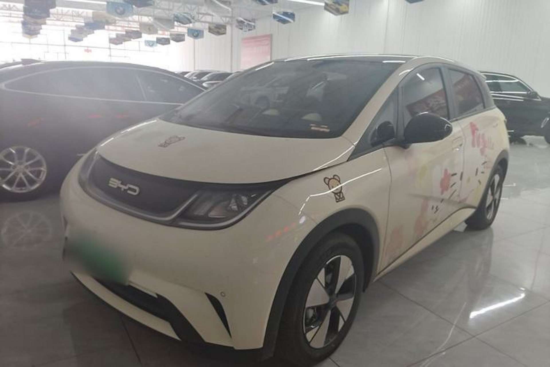 Used BYD Dolphin 2023 420 km Fashion Edition Front Left 45 Deg