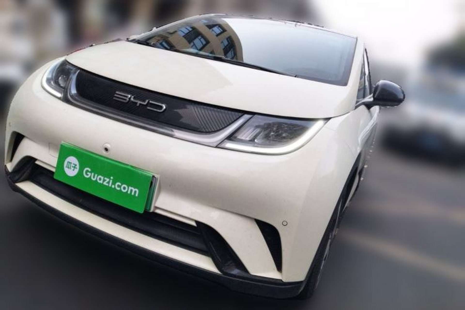 Used BYD Dolphin 2023 420 km Fashion Edition Front Left 45 Deg