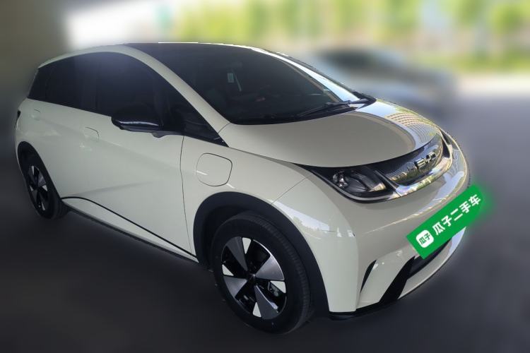 Used BYD Dolphin 2023 420 km Free Version Front Right 45 Deg