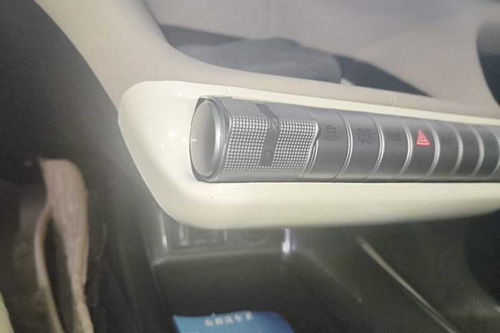 Used BYD Dolphin 2023 420 km Fashion Edition Gear Lever