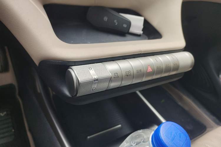 Used BYD Dolphin 2023 420 km Fashion Edition Gear Lever