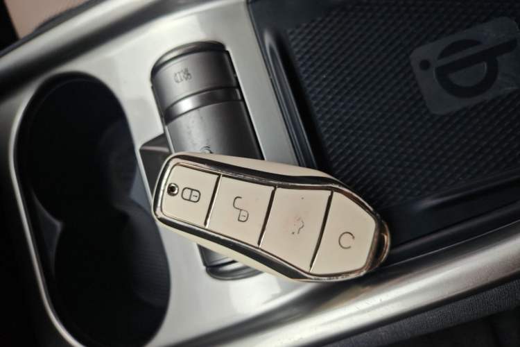 Used BYD Dolphin 2023 420 km Fashion Edition Interior 1