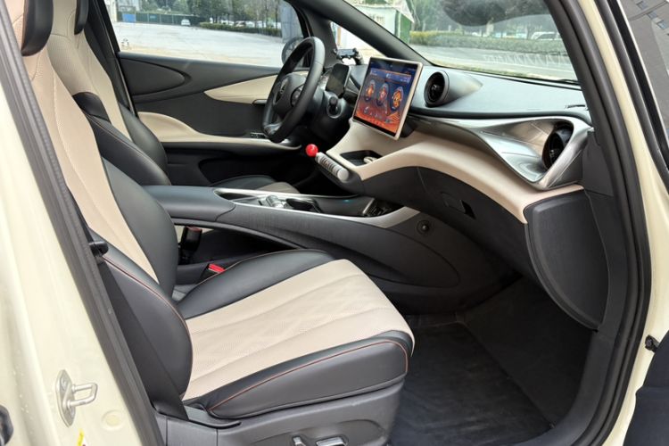 Used BYD Dolphin 2023 420 km Fashion Edition Interior 1
