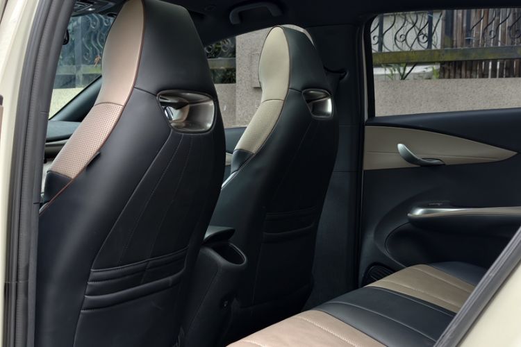 Used BYD Dolphin 2023 420 km Fashion Edition Interior 3