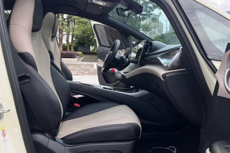 Used BYD Dolphin 2023 420 km Fashion Edition Interior 4