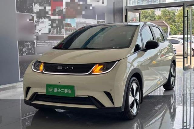 Used BYD Dolphin 2023 420 km Fashion Edition