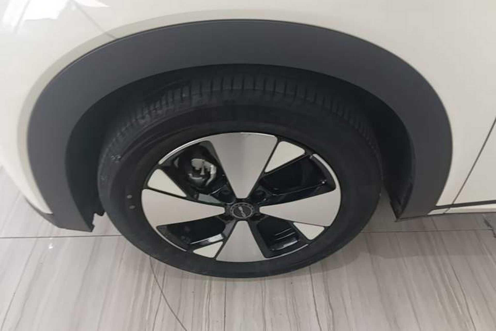 Used BYD Dolphin 2023 420 km Free Version Left Front Wheel Hub