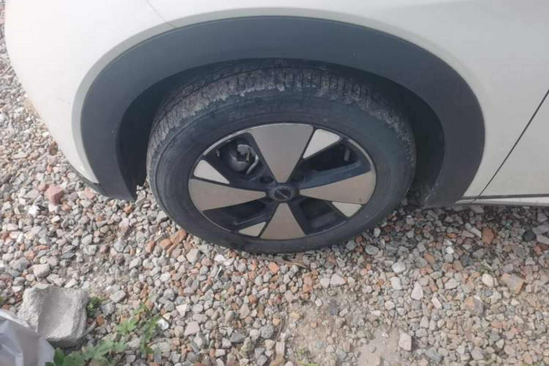 Used BYD Dolphin 2023 420 km Fashion Edition Left Front Wheel Hub