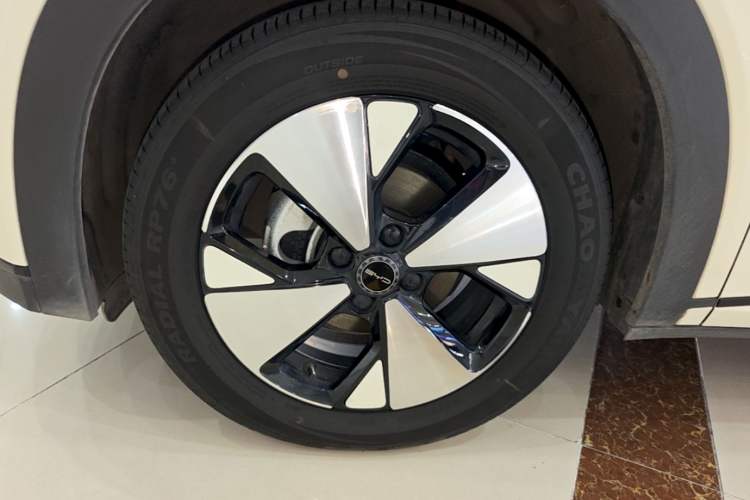 Used BYD Dolphin 2023 420 km Free Version Left Front Wheel Hub