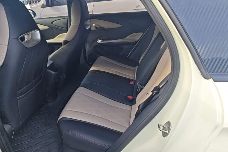 Used BYD Dolphin 2023 420 km Fashion Edition Left Rear Seat