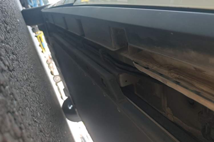 Used BYD Dolphin 2023 420 km Fashion Edition Left Side Sill