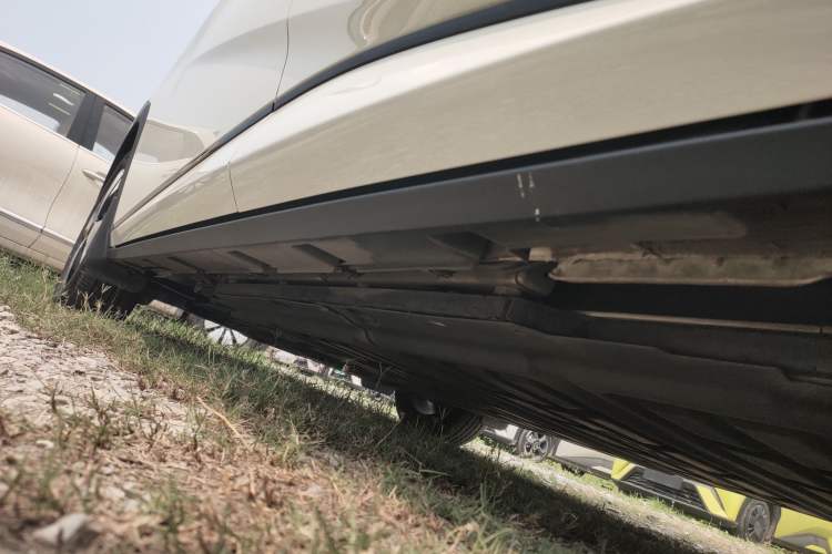 Used BYD Dolphin 2023 420 km Fashion Edition Left Side Sill