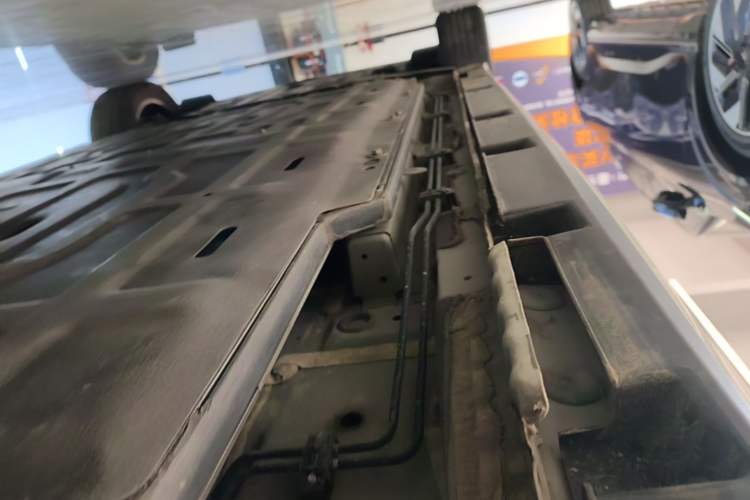 Used BYD Dolphin 2023 420 km Fashion Edition Left Side Sill