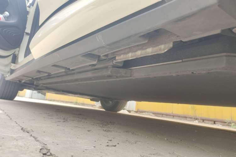 Used BYD Dolphin 2023 420 km Fashion Edition Left Side Sill