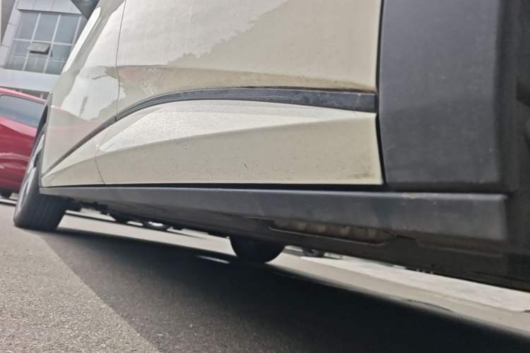 Used BYD Dolphin 2023 420 km Fashion Edition Left Side Sill