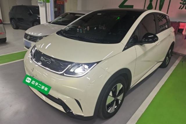 Used BYD Dolphin 2023 420 km Fashion Edition