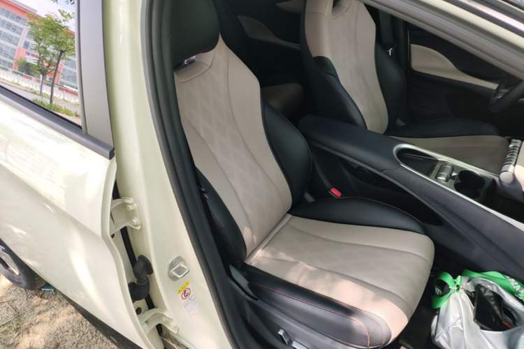 Used BYD Dolphin 2023 420 km Fashion Edition Right Front Seat