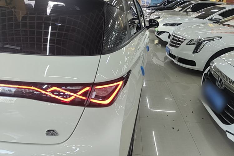 Used BYD Dolphin 2023 420 km Fashion Edition Right Rear Taillight
