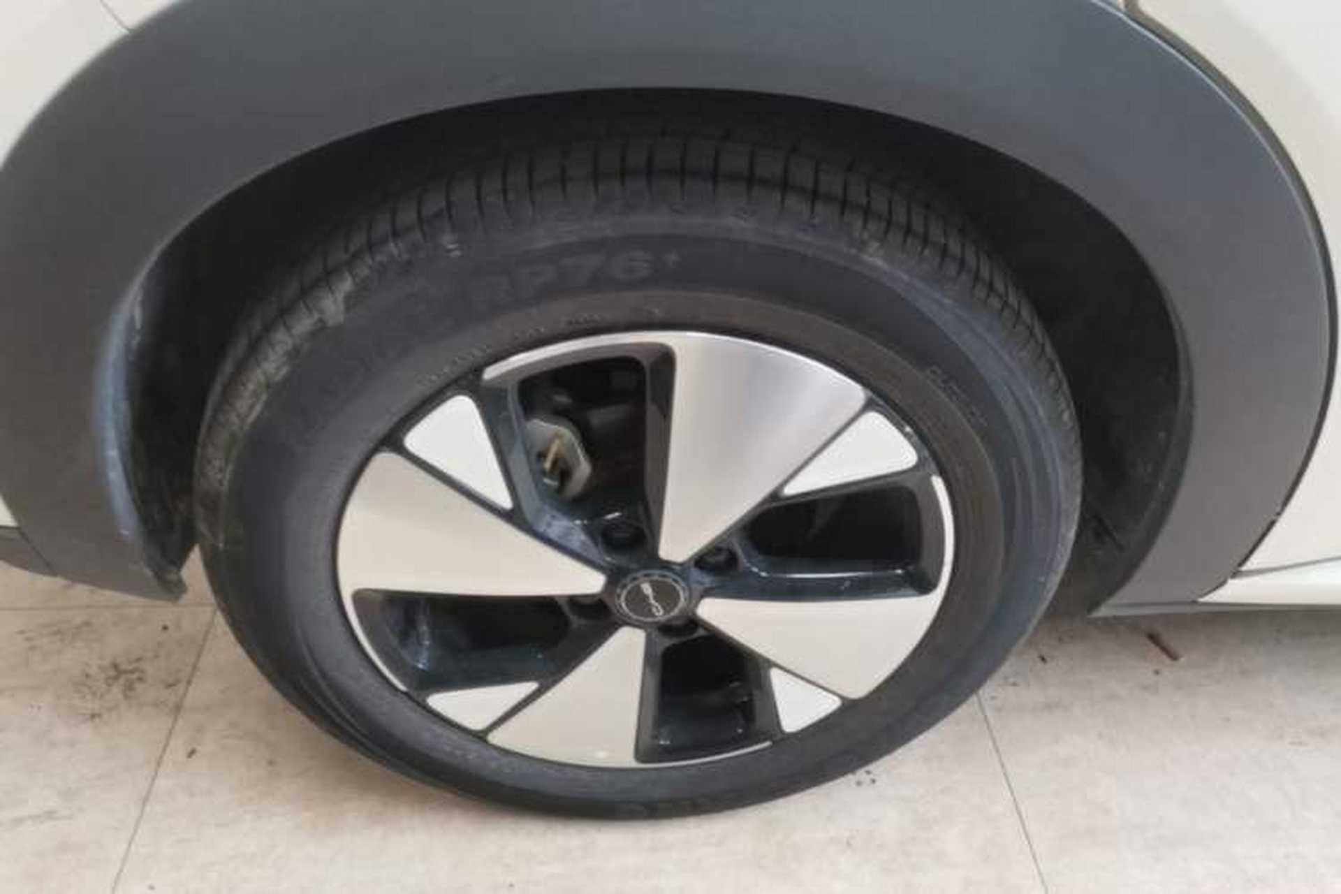 Used BYD Dolphin 2023 420 km Free Version Right Rear Wheel Hub