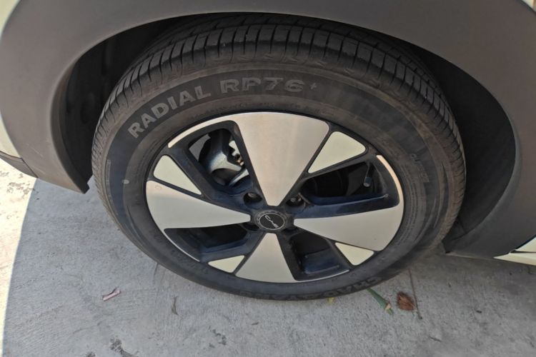 Used BYD Dolphin 2023 420 km Fashion Edition Right Rear Wheel Hub