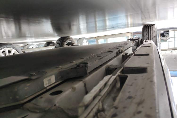 Used BYD Dolphin 2023 420 km Fashion Edition Right Side Sill