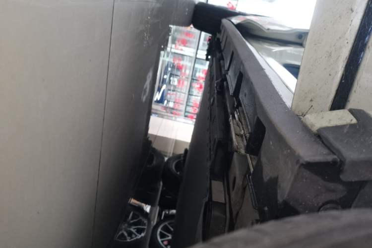 Used BYD Dolphin 2023 420 km Free Version Right Side Sill