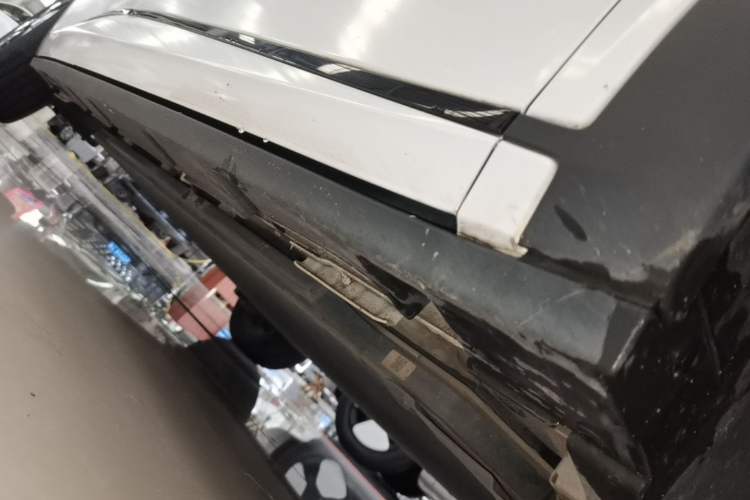 Used BYD Dolphin 2023 420 km Free Version Right Side Sill