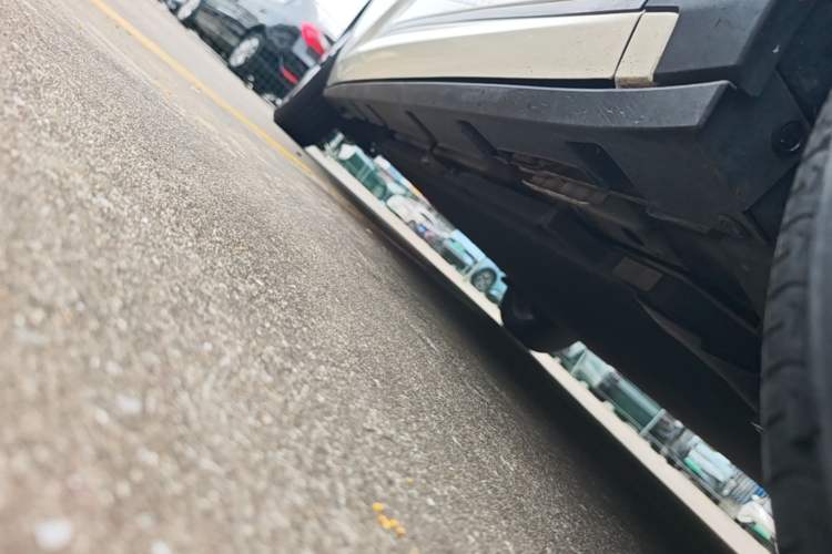 Used BYD Dolphin 2023 420 km Fashion Edition Right Side Sill