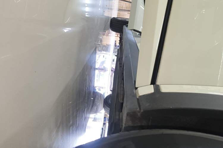 Used BYD Dolphin 2023 420 km Fashion Edition Right Side Sill