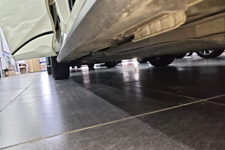Used BYD Dolphin 2023 420 km Fashion Edition Right Side Sill