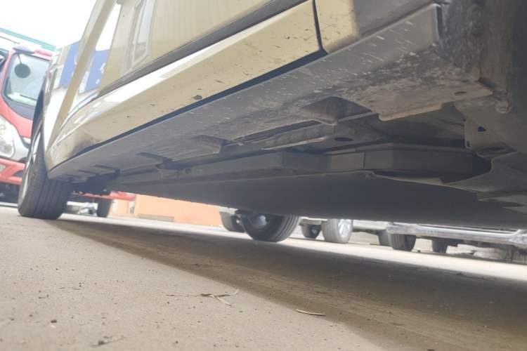 Used BYD Dolphin 2023 420 km Fashion Edition Right Side Sill