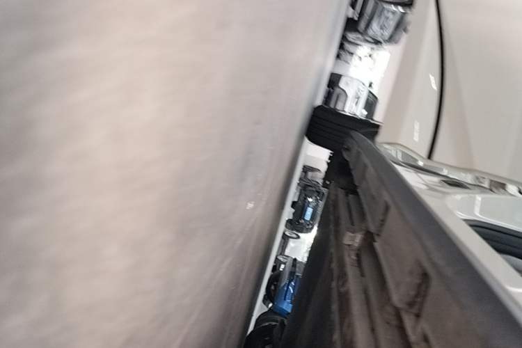 Used BYD Dolphin 2023 420 km Free Version Right Side Sill
